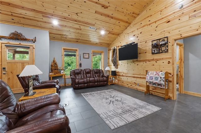 13520 Gooseberry Road, Bentonville, AR 72712