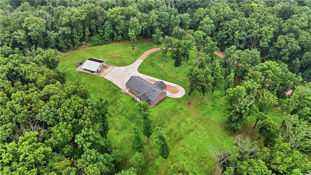 13520 Gooseberry Road, Bentonville, AR 72712