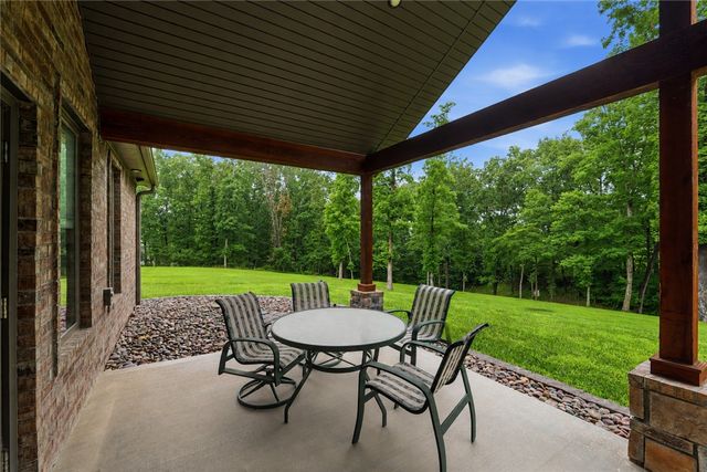 13520 Gooseberry Road, Bentonville, AR 72712