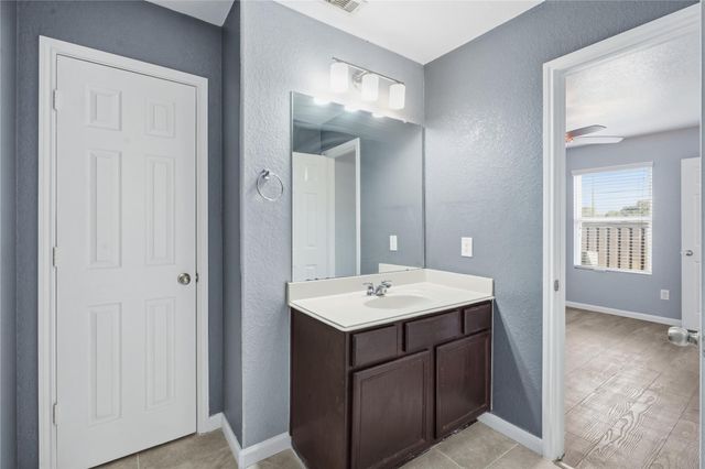 1706 Teal Bend Court, Fresno, TX 77545