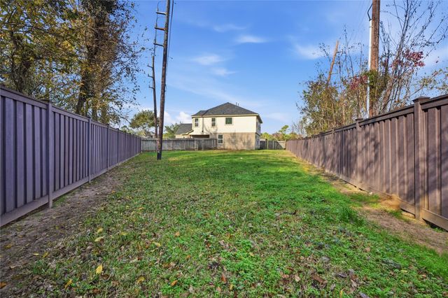 1706 Teal Bend Court, Fresno, TX 77545