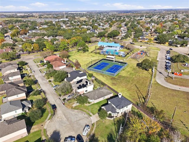 1706 Teal Bend Court, Fresno, TX 77545