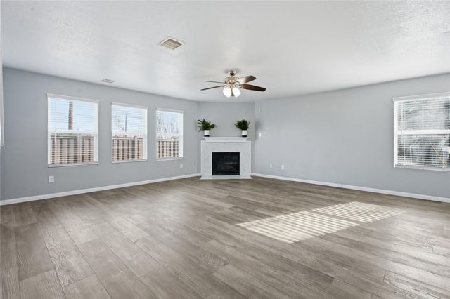 1706 Teal Bend Court, Fresno, TX 77545