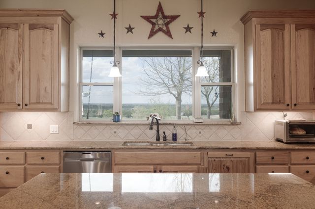 5450 County Road 101, Lampasas, TX 76550