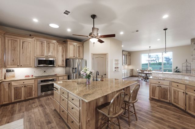 5450 County Road 101, Lampasas, TX 76550