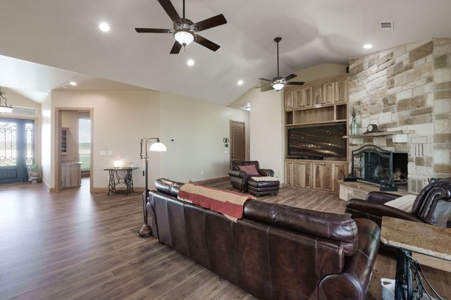 5450 County Road 101, Lampasas, TX 76550