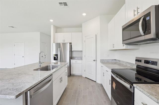 1878 DRAUGHTON DRIVE, Zephyrhills, FL 33541