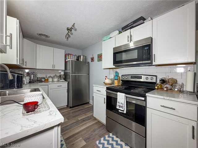 4615 Harrison Avenue NW, Canton, OH 44709