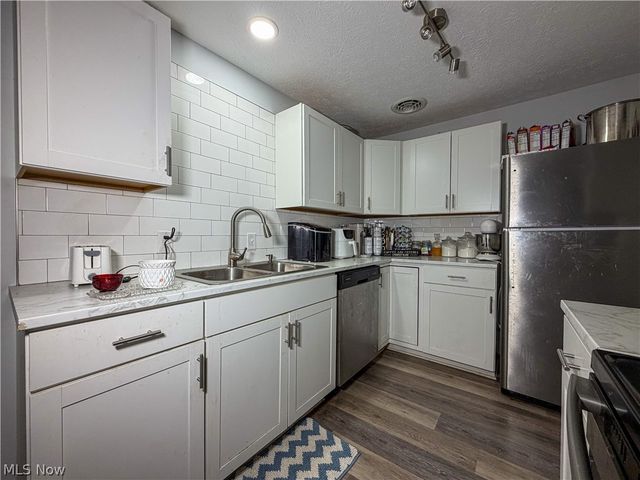 4615 Harrison Avenue NW, Canton, OH 44709