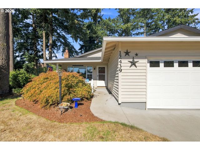 12439 BLUE RIDGE Dr, Oregon City, OR 97045