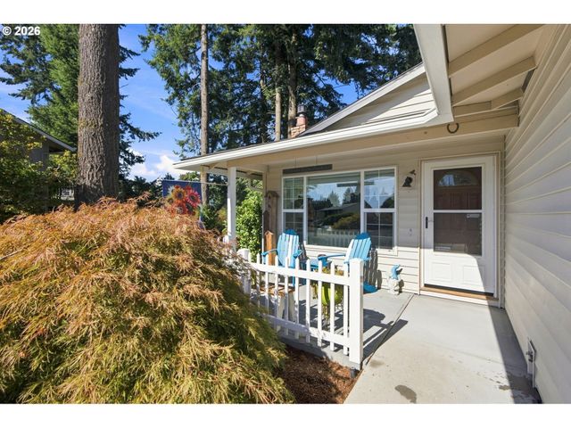 12439 BLUE RIDGE Dr, Oregon City, OR 97045