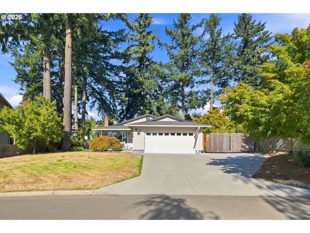 12439 BLUE RIDGE Dr, Oregon City, OR 97045