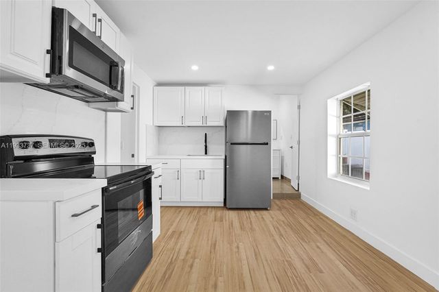 2419 Coolidge St 1, Hollywood, FL 33020