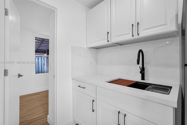 2419 Coolidge St 1, Hollywood, FL 33020