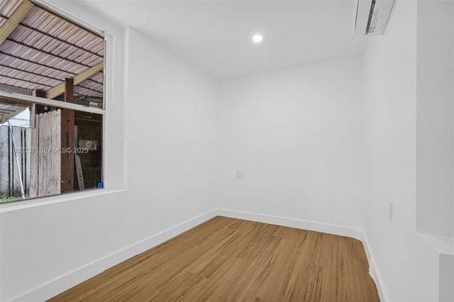 2419 Coolidge St 1, Hollywood, FL 33020