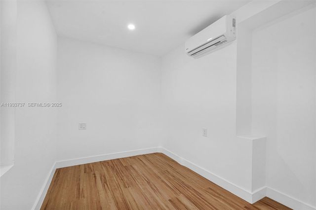 2419 Coolidge St 1, Hollywood, FL 33020