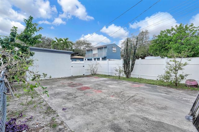 2419 Coolidge St 1, Hollywood, FL 33020