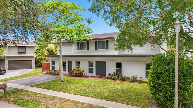 10108 SW 53rd Ct, Cooper City, FL 33328