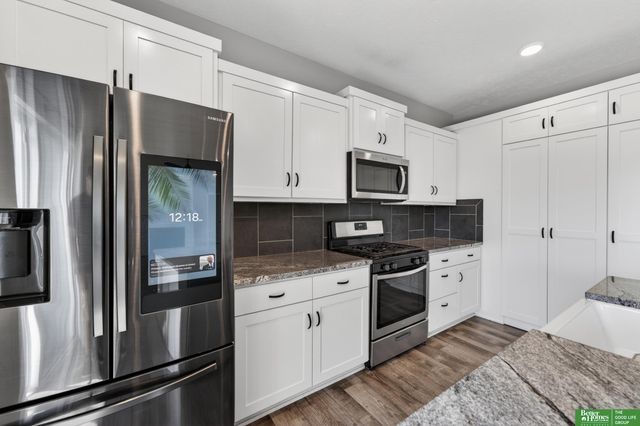 21819 G Street, Elkhorn, NE 68022