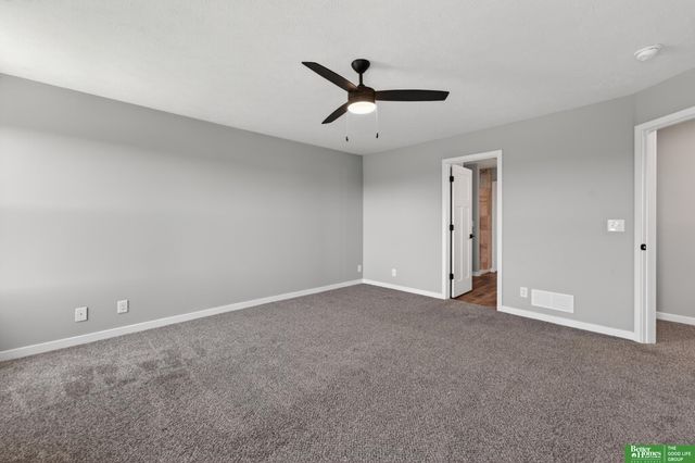 21819 G Street, Elkhorn, NE 68022