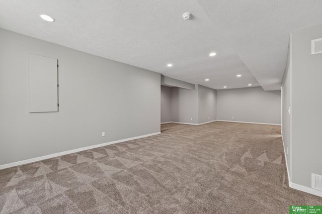 21819 G Street, Elkhorn, NE 68022