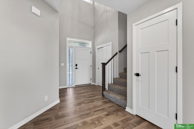 21819 G Street, Elkhorn, NE 68022