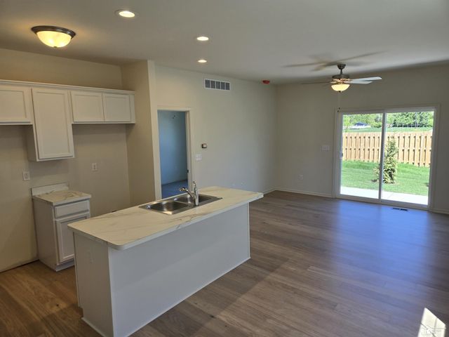 807 Plum Vlg Drive 57, Raisinville Twp, MI 48161