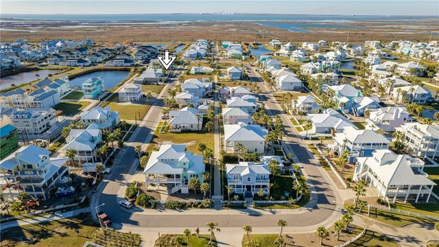 200 Beachwalk Lane, Port Aransas, TX 78373