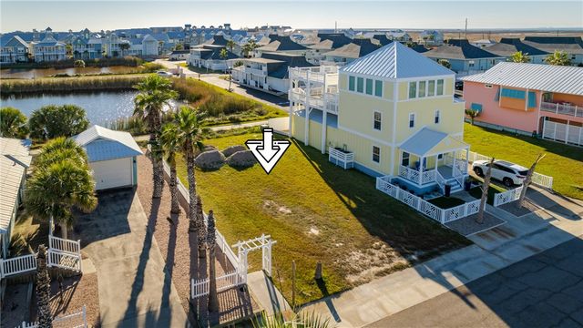 200 Beachwalk Lane, Port Aransas, TX 78373