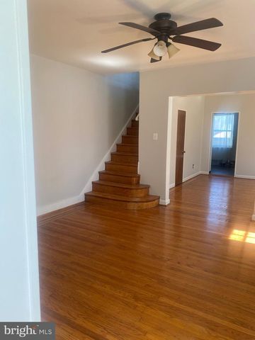 209 N WYCOMBE AVE, Lansdowne, PA 19050