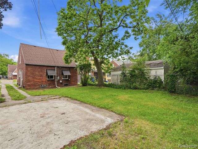 16835 Lesure Street, Detroit, MI 48235