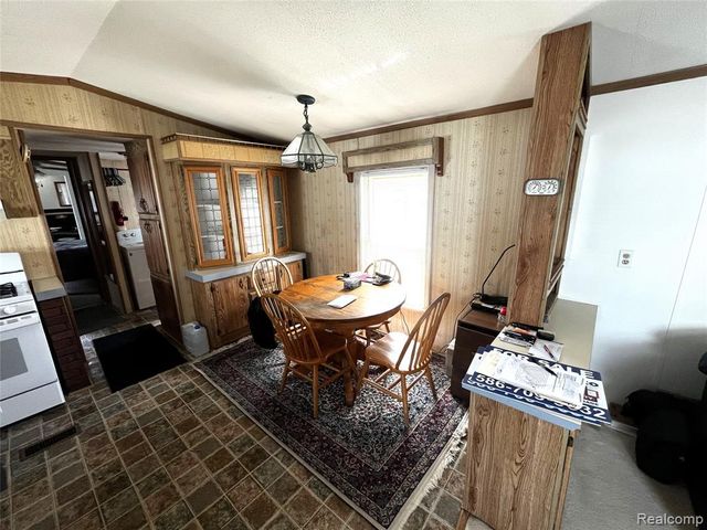 48582 Lakeview Circle, Shelby Twp, MI 48317