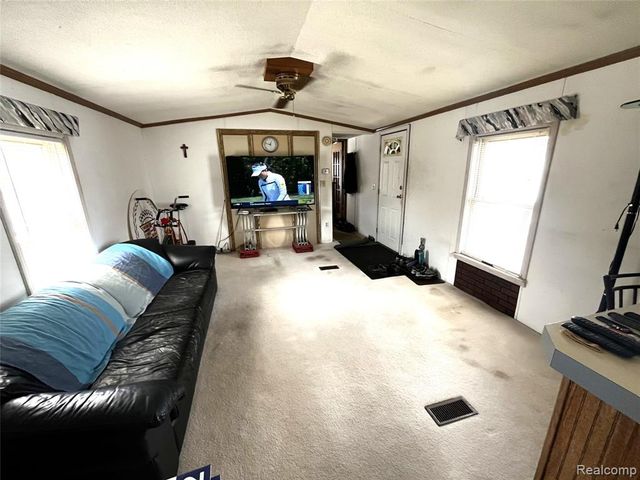 48582 Lakeview Circle, Shelby Twp, MI 48317
