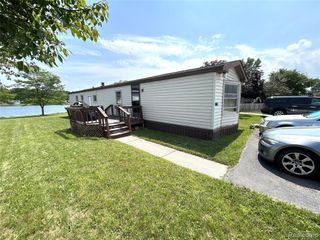 48582 Lakeview Circle, Shelby Twp, MI 48317