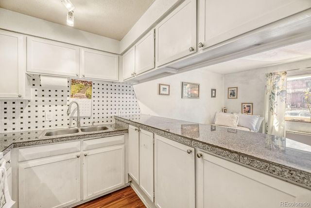 1260 York Street 203, Denver, CO 80206