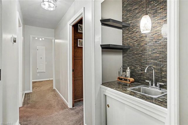 2651 Wallingford Road, Winston-salem, NC 27101