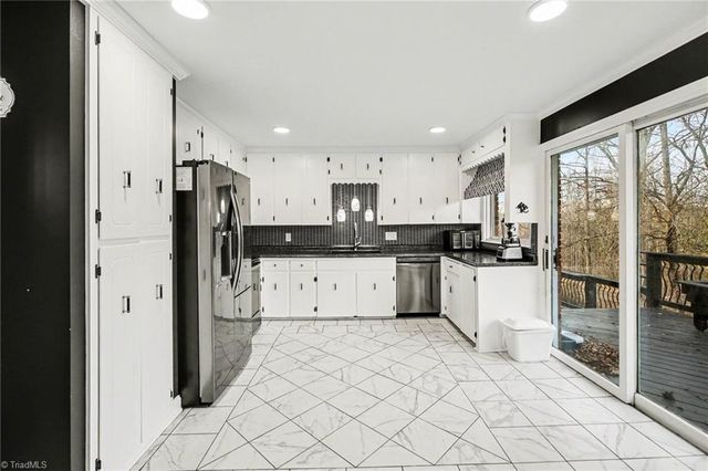 2651 Wallingford Road, Winston-salem, NC 27101