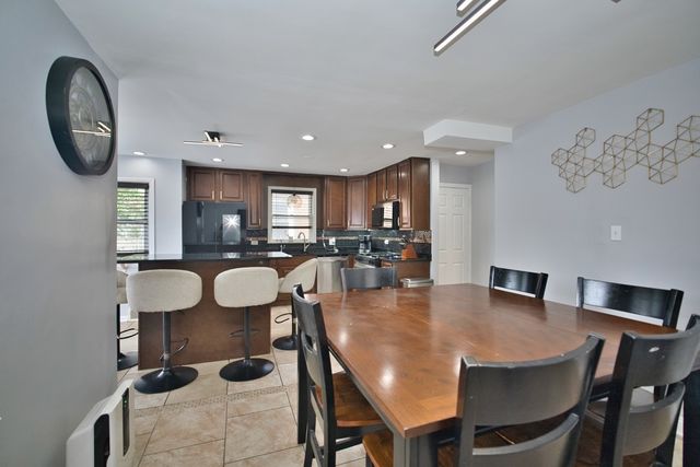 3509 W 73rd Place, Chicago, IL 60629