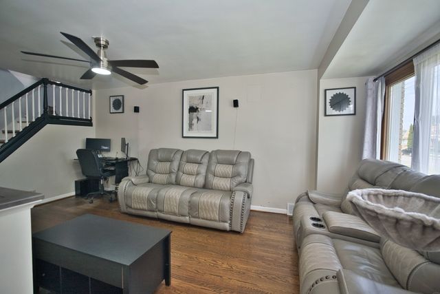 3509 W 73rd Place, Chicago, IL 60629
