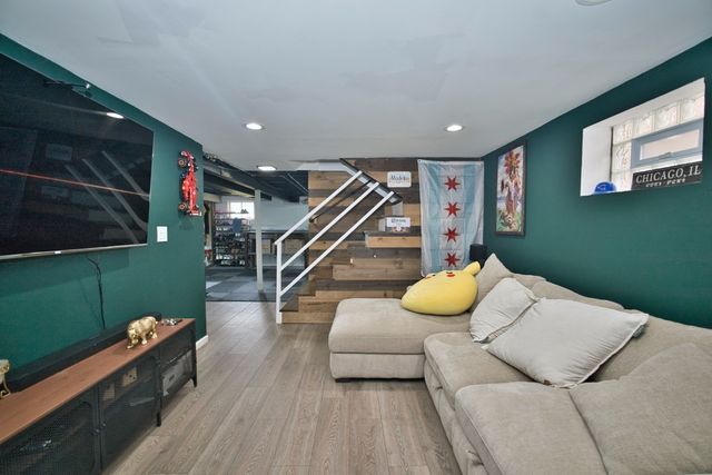 3509 W 73rd Place, Chicago, IL 60629