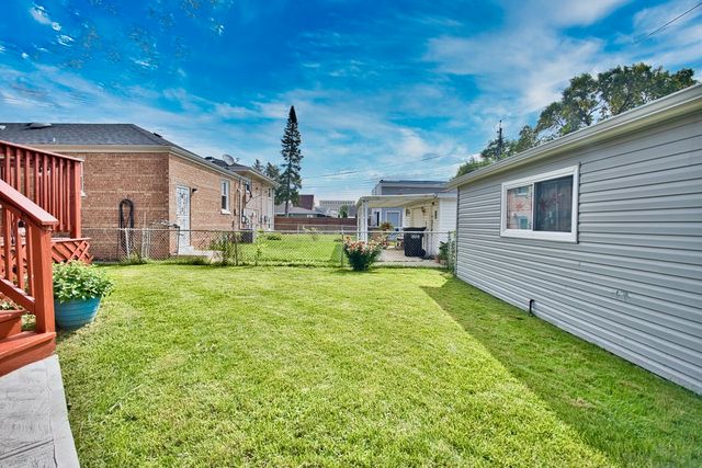 3509 W 73rd Place, Chicago, IL 60629
