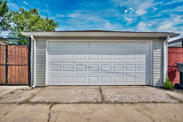 3509 W 73rd Place, Chicago, IL 60629