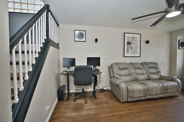 3509 W 73rd Place, Chicago, IL 60629