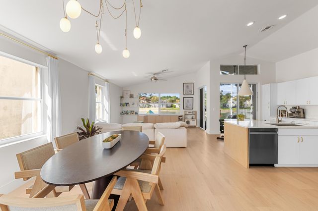 6617 Waverly Lane, Lake Worth, FL 33467