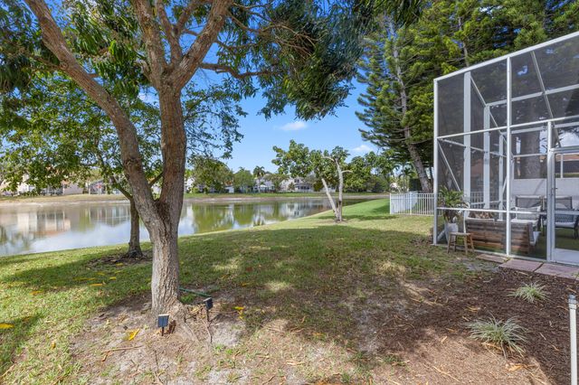 6617 Waverly Lane, Lake Worth, FL 33467