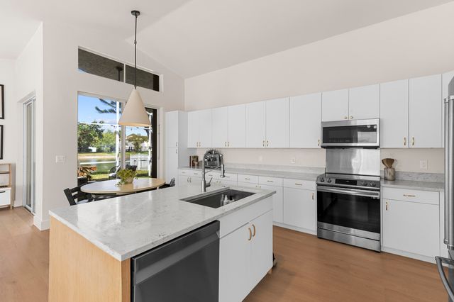 6617 Waverly Lane, Lake Worth, FL 33467