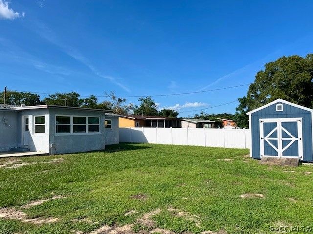 31 S Lincoln Avenue, Beverly Hills, FL 34465