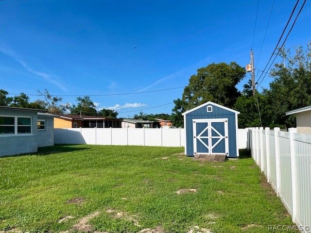 31 S Lincoln Avenue, Beverly Hills, FL 34465