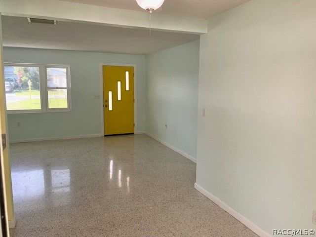 31 S Lincoln Avenue, Beverly Hills, FL 34465
