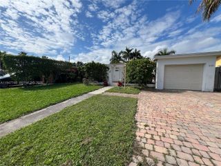 2104 N 14th Ct, Hollywood, FL 33020